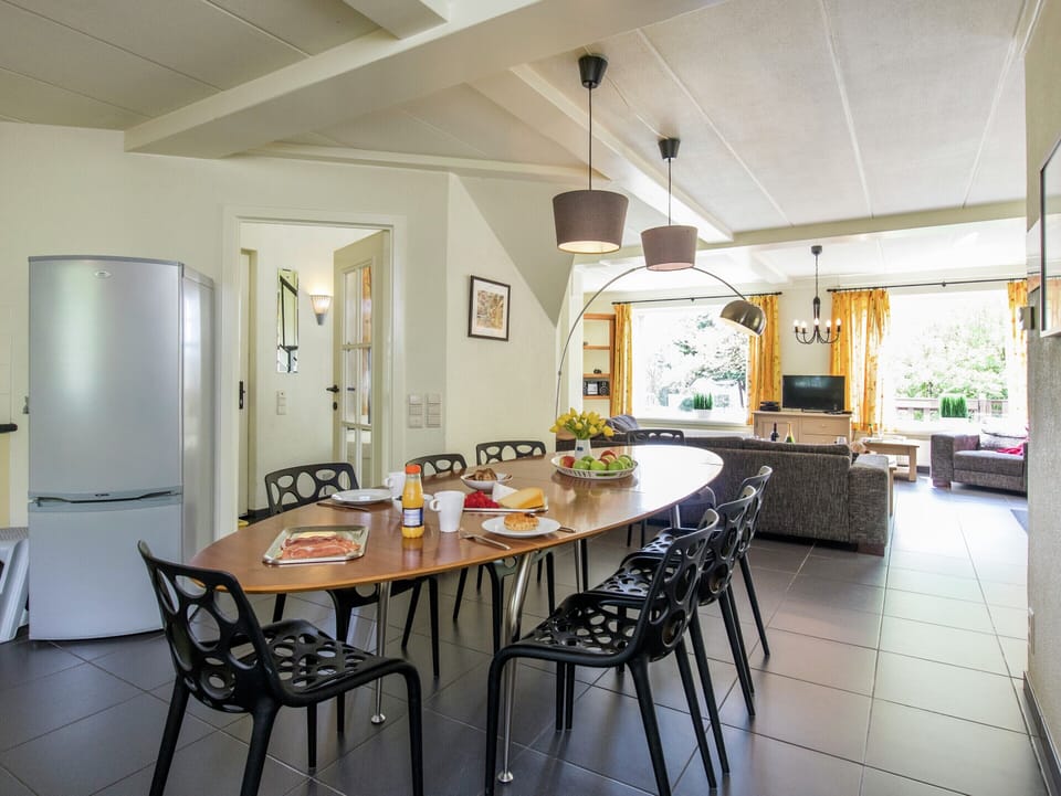 Villa | Dining