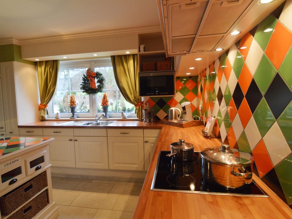 House | Private kitchen | Highchair