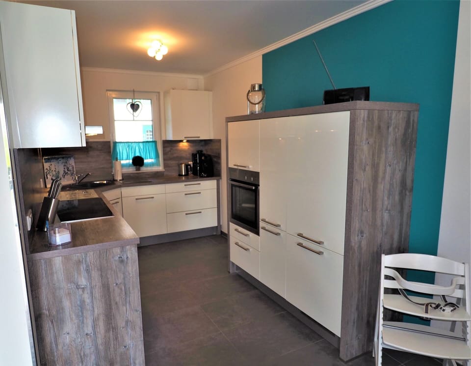 House | Private kitchen | Highchair