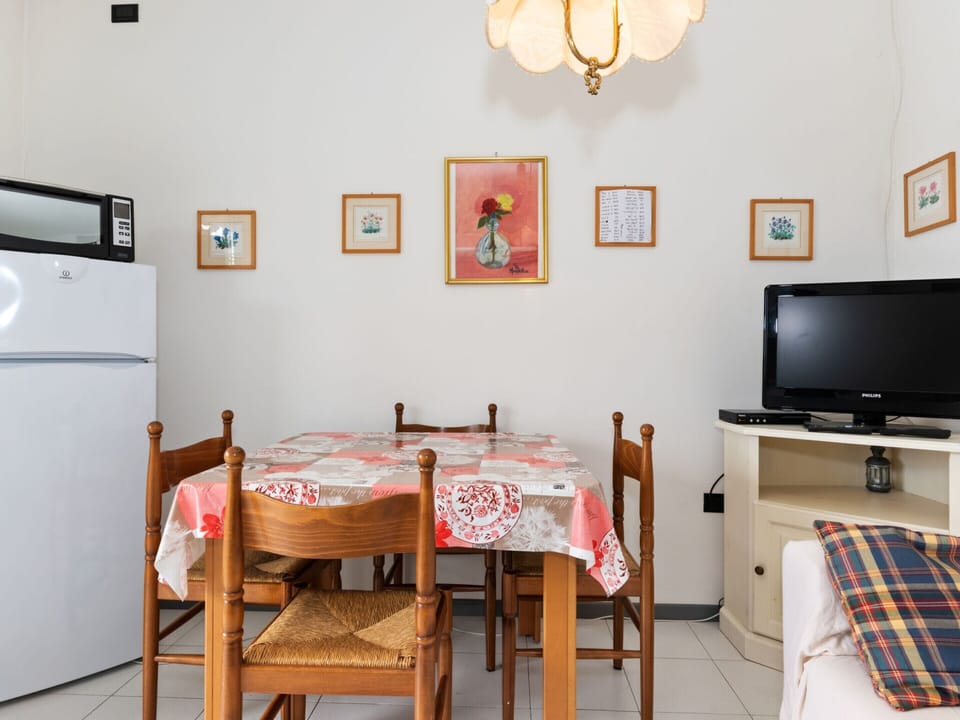 House | Dining