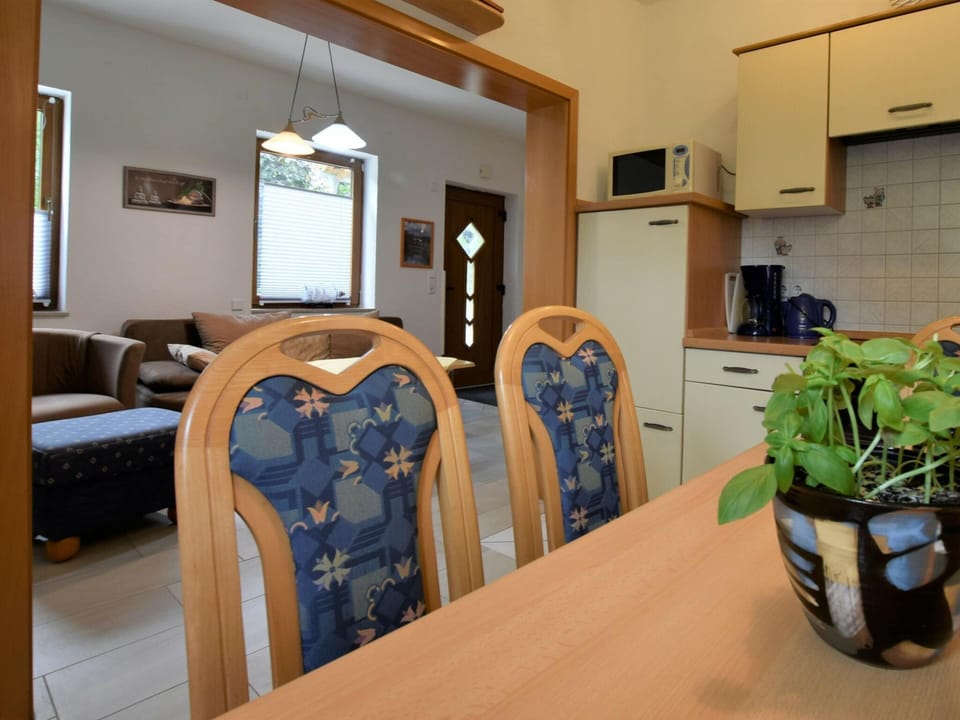 Apartment | Dining