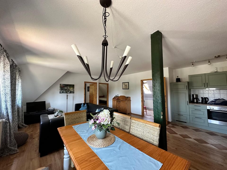 Apartment | Dining