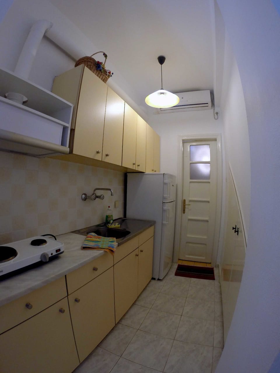 Classic Studio | Private kitchenette | Fridge, stovetop, cookware/dishes/utensils, kitchen islands