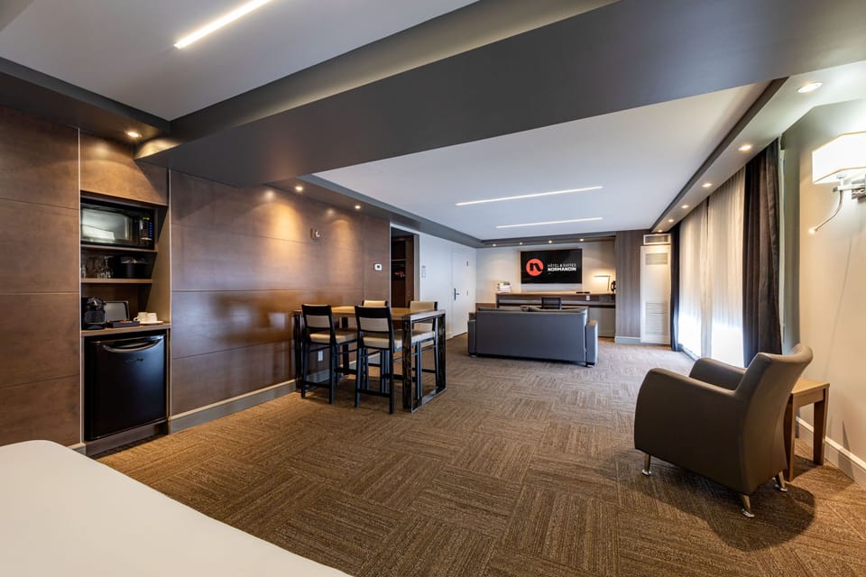 Loft Suite-Double Occupancy | Premium bedding, desk, laptop workspace, iron/ironing board