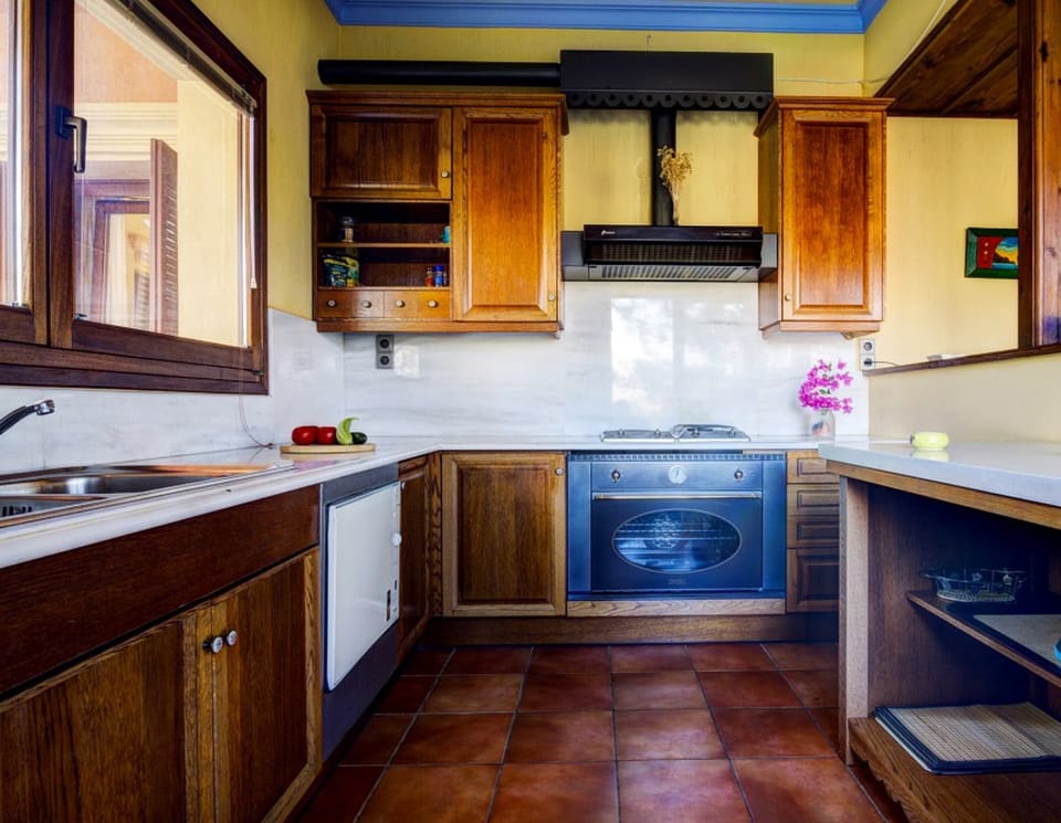 Villa | Private kitchen | Highchair