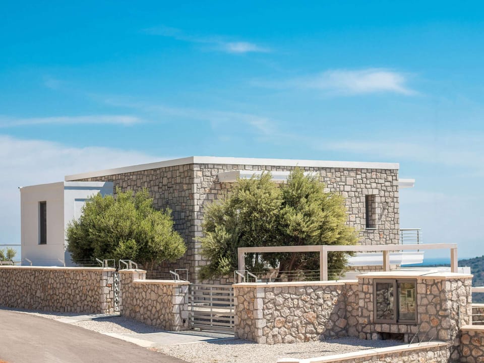 Villa | Exterior