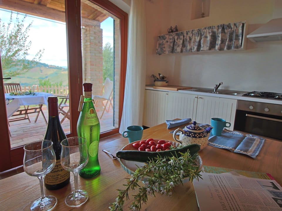 Cottage | Private kitchen | Highchair