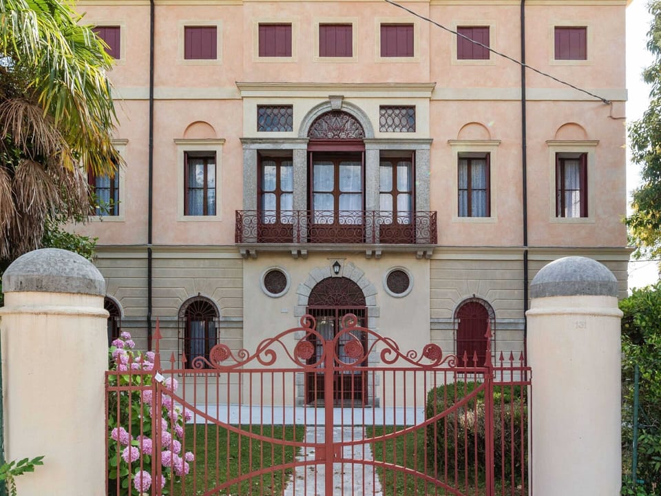 House | Exterior