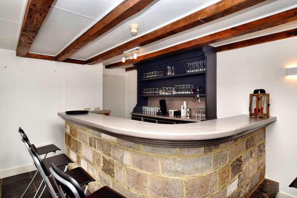 Villa | Game room