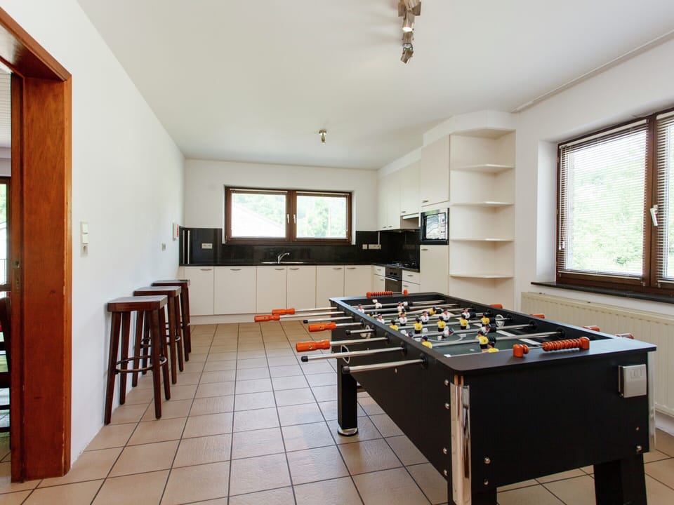 House | Game room