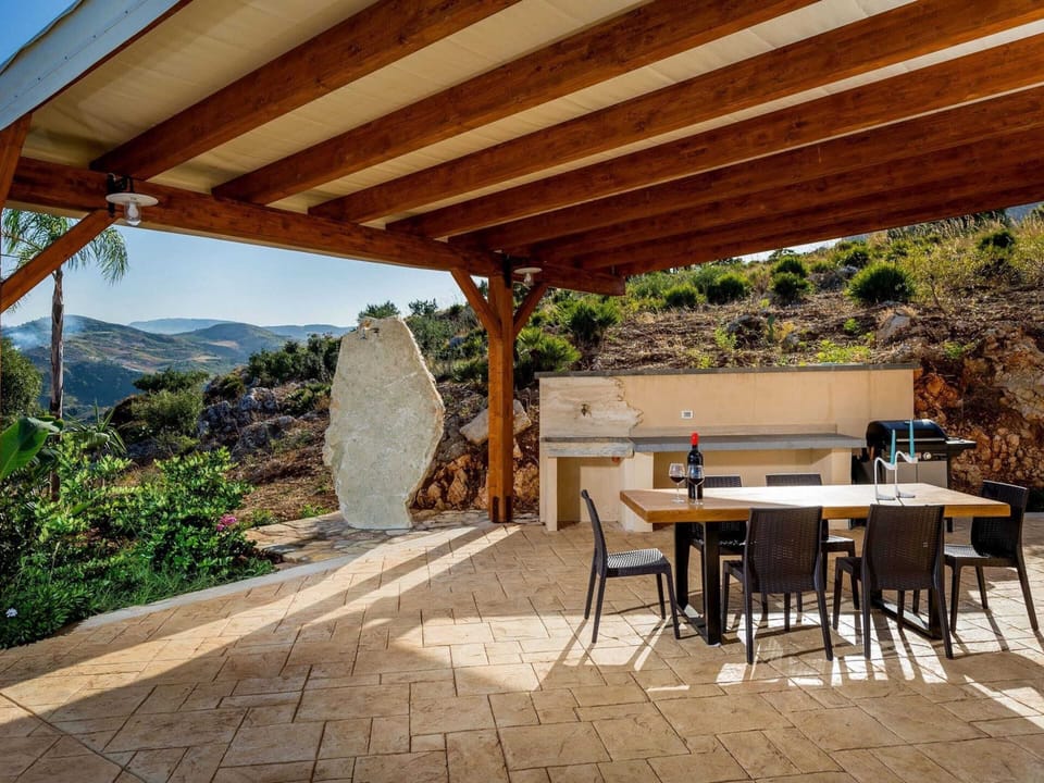 Villa | Dining