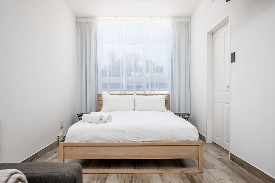 Deluxe Studio | Laptop workspace, iron/ironing board, travel crib, free WiFi