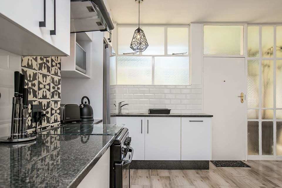 Deluxe Studio | Private kitchenette | Full-size fridge, microwave, stovetop, electric kettle