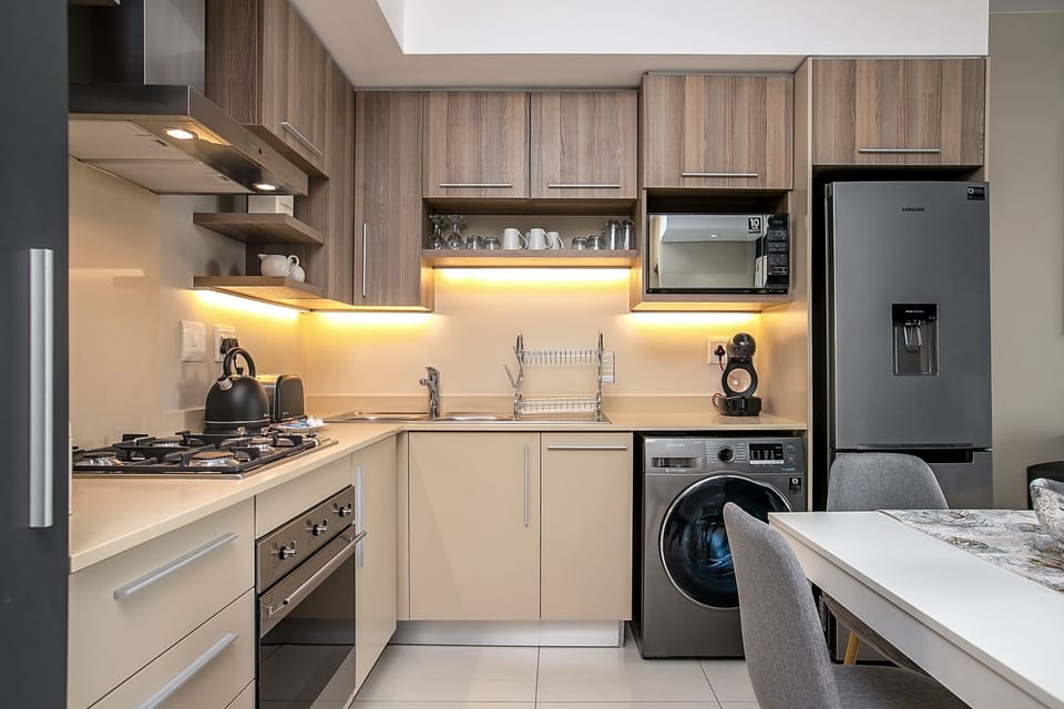 Grand Apartment | Private kitchen | Full-size fridge, microwave, oven, stovetop