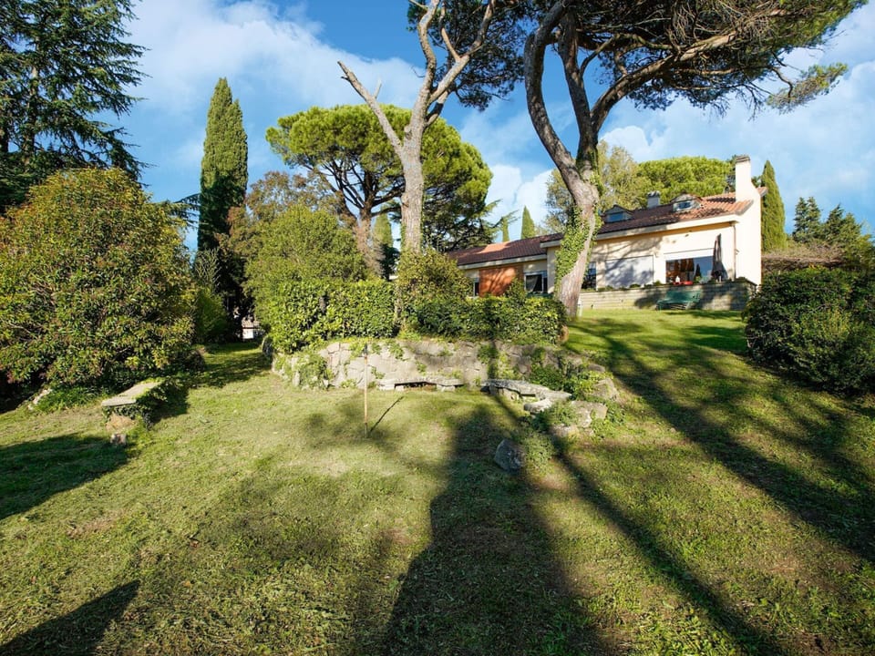 Villa | Garden