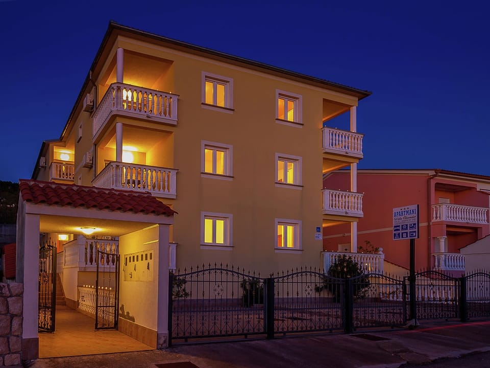 Apartment | Exterior