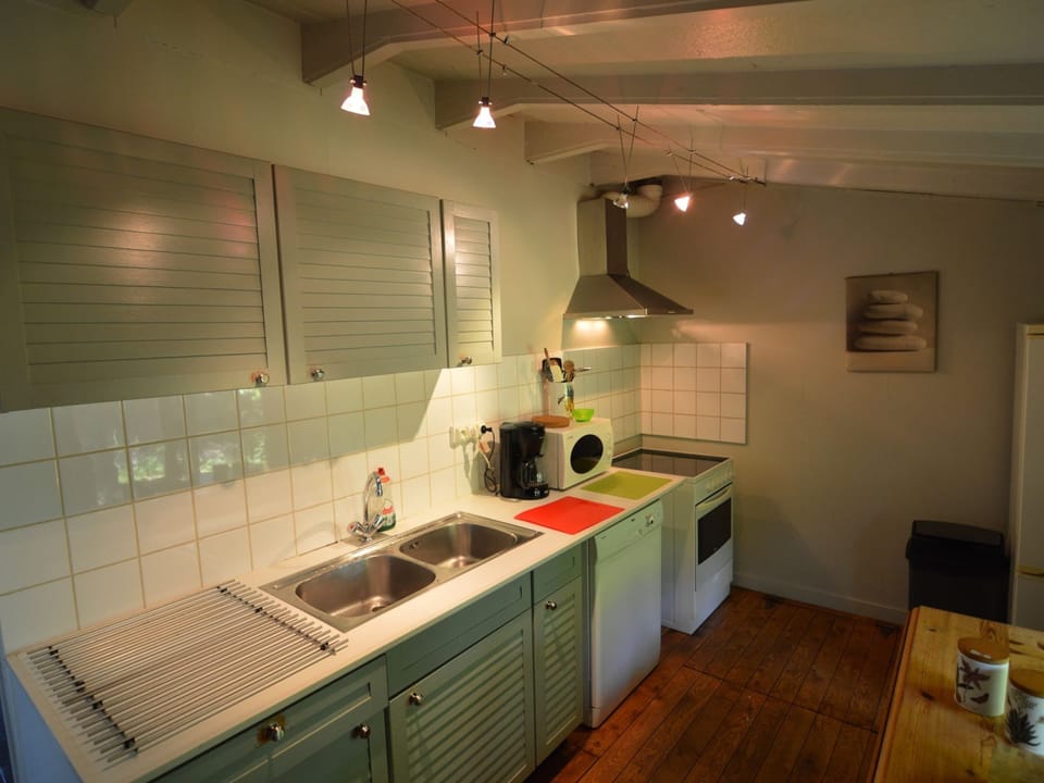 Chalet | Private kitchen | Stovetop, highchair