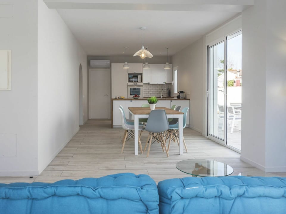 Table, Furniture, Couch, Property, Chair, Blue, Window, Interior Design, Lighting, Wood