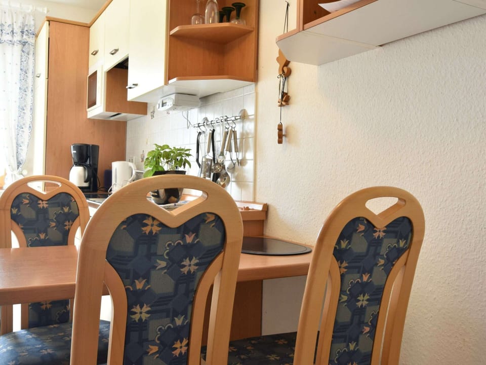 Apartment | Dining