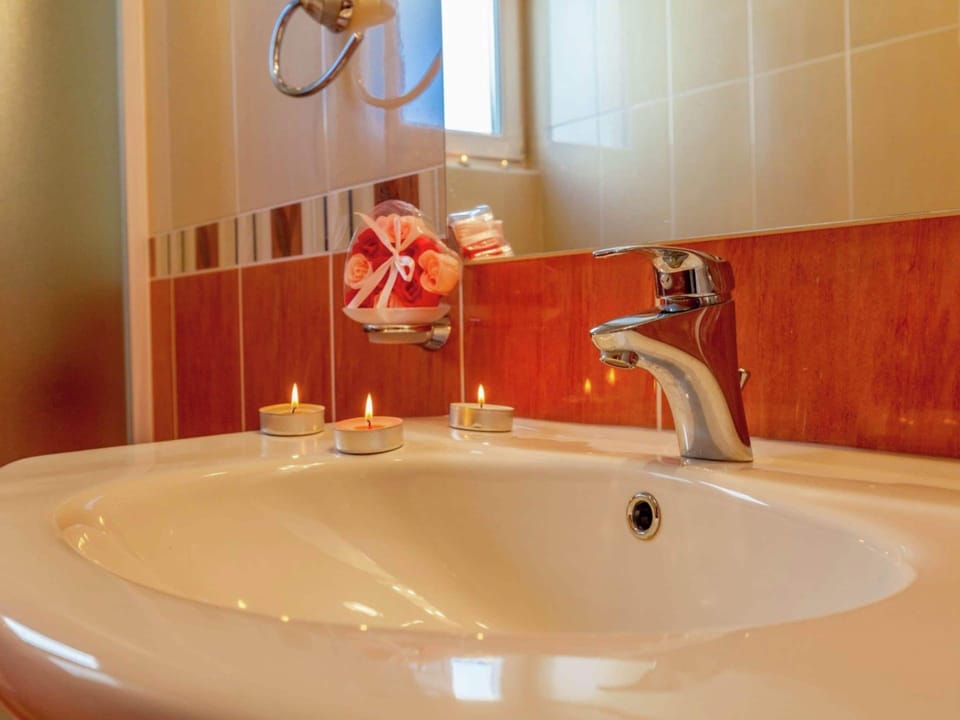 Luring Apartment in Dramalj with Hot Tub Apartment in Primorje-Gorski Kotar County