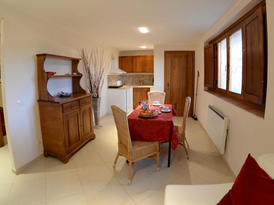 House | Dining