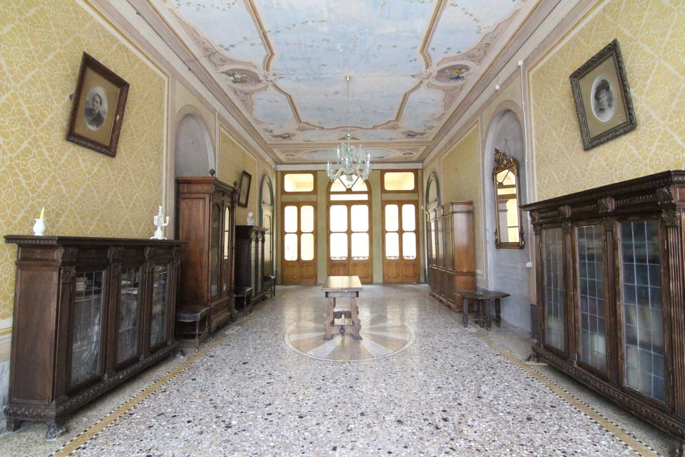 House | Living room