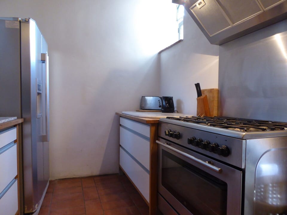House | Private kitchen | Highchair, cookware/dishes/utensils