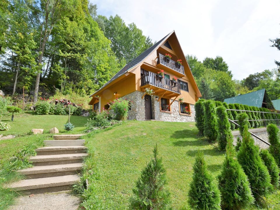 Chalet | Exterior