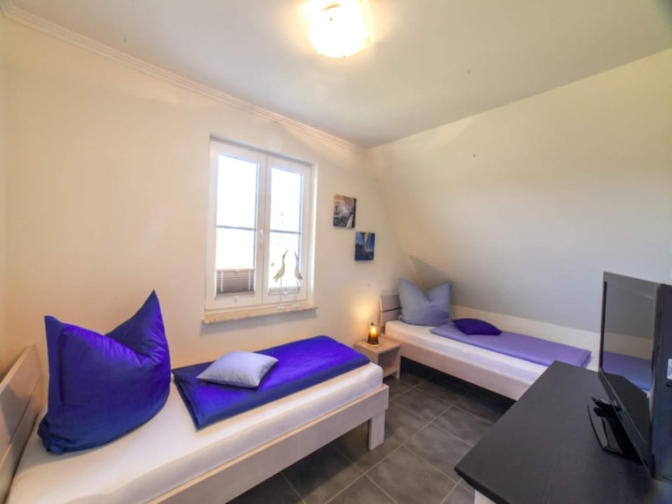 House | 4 bedrooms, individually furnished