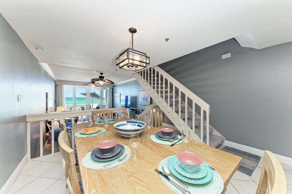Hidden Cove 3 Dining Room (3)
