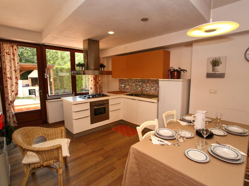House | Private kitchen | Fridge, dishwasher, highchair