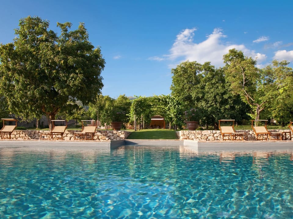 House | Pool | Outdoor pool