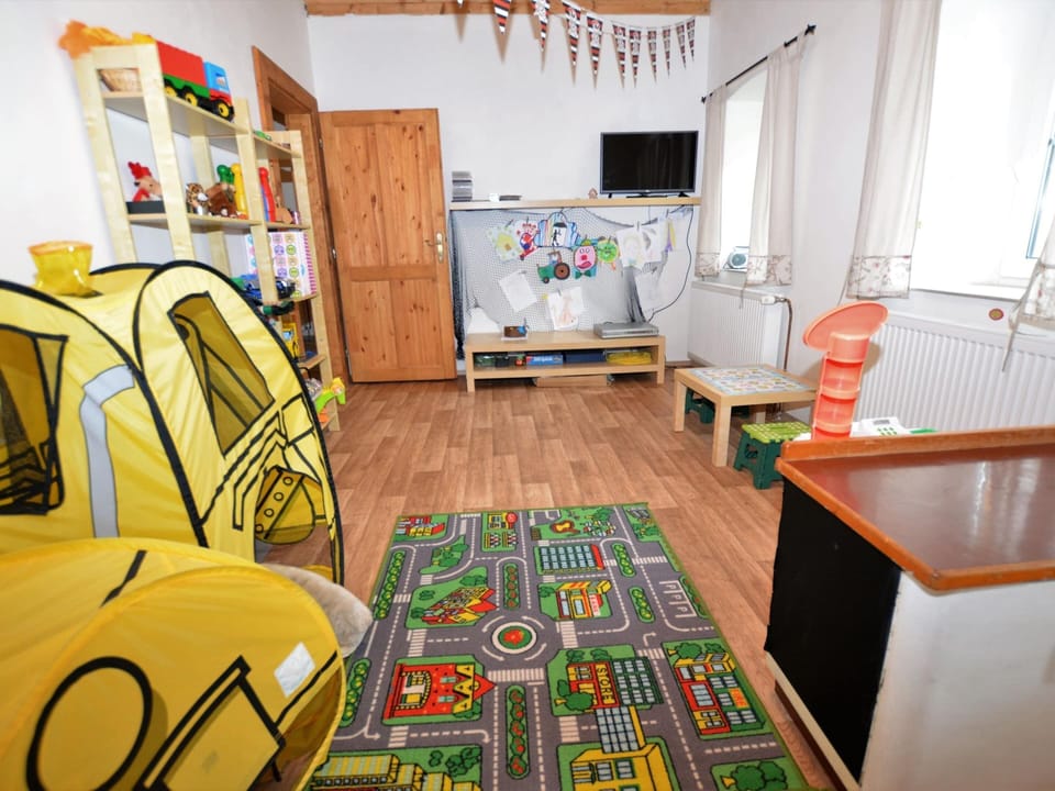 Comfortable Holiday Home With Sauna and Billiards, Near the Slopes House in Czechia