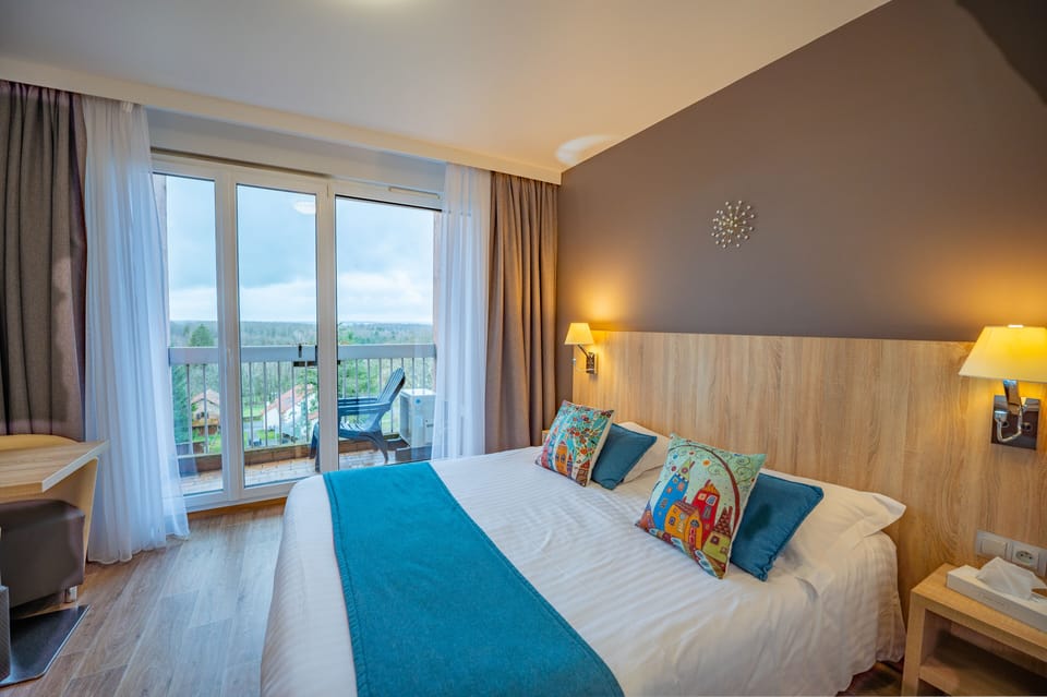 Superior Room, Balcony, Hill View | Egyptian cotton sheets, premium bedding, memory foam beds, desk