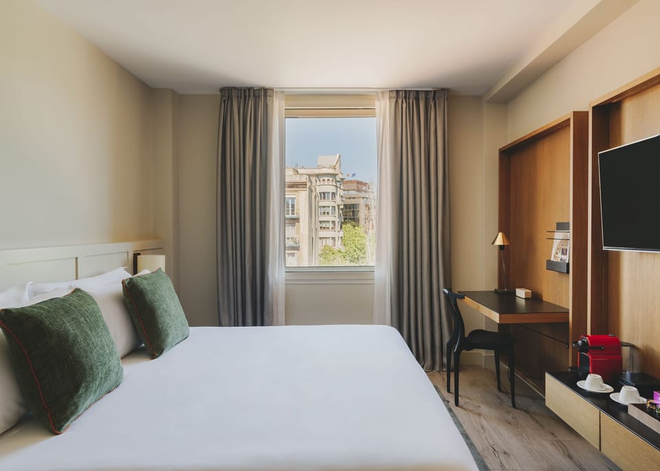 Minibar, in-room safe, desk, blackout drapes