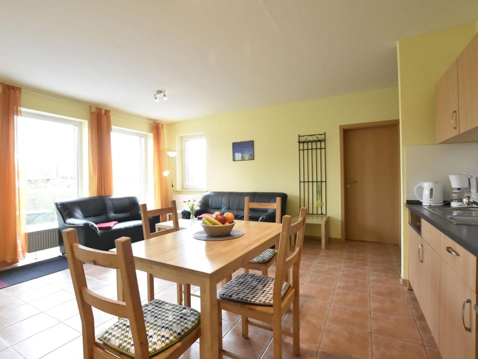 Apartment | Dining