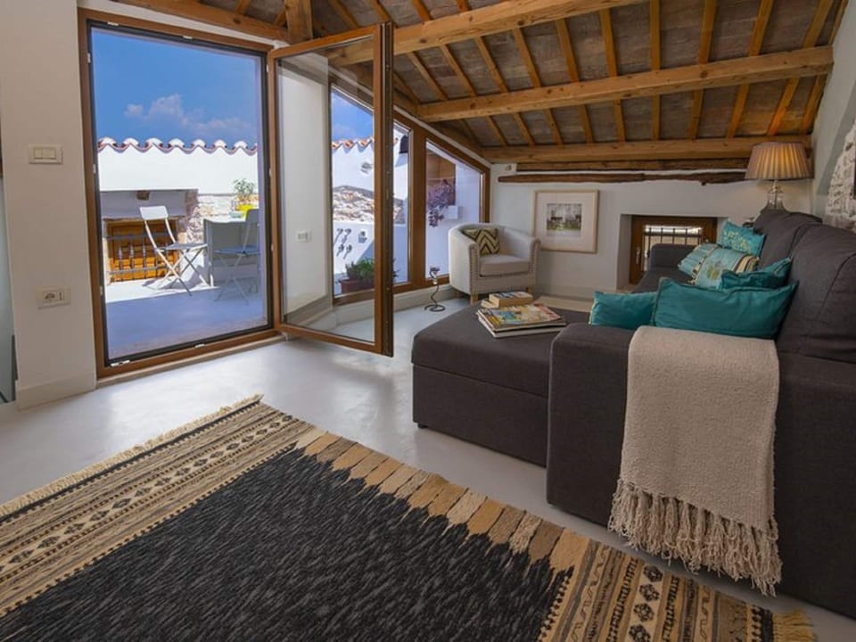 House | Living area | TV