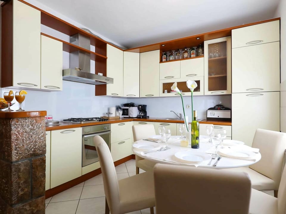 Villa | Private kitchen