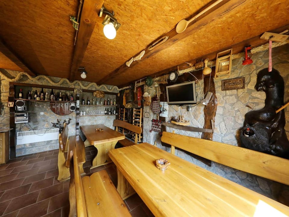 Villa | Dining