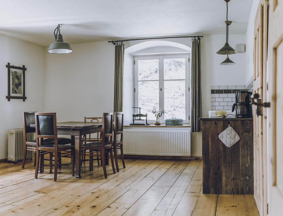Apartment | Dining