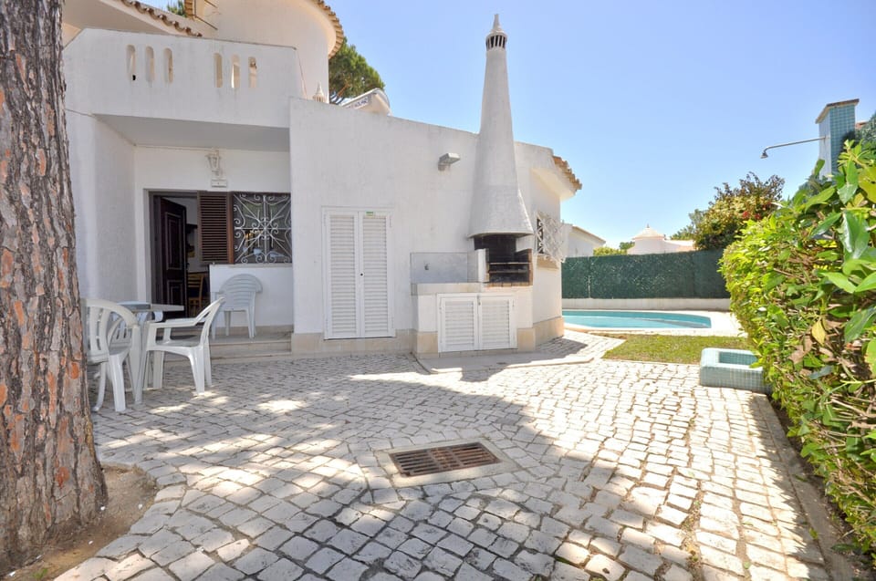 Villa | Balcony