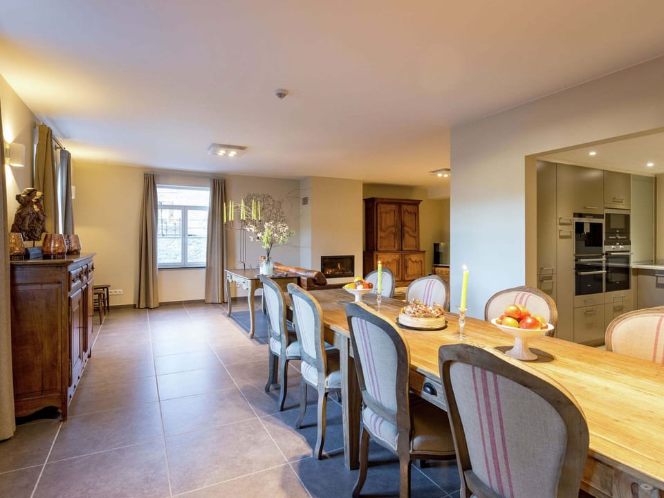 House | Dining