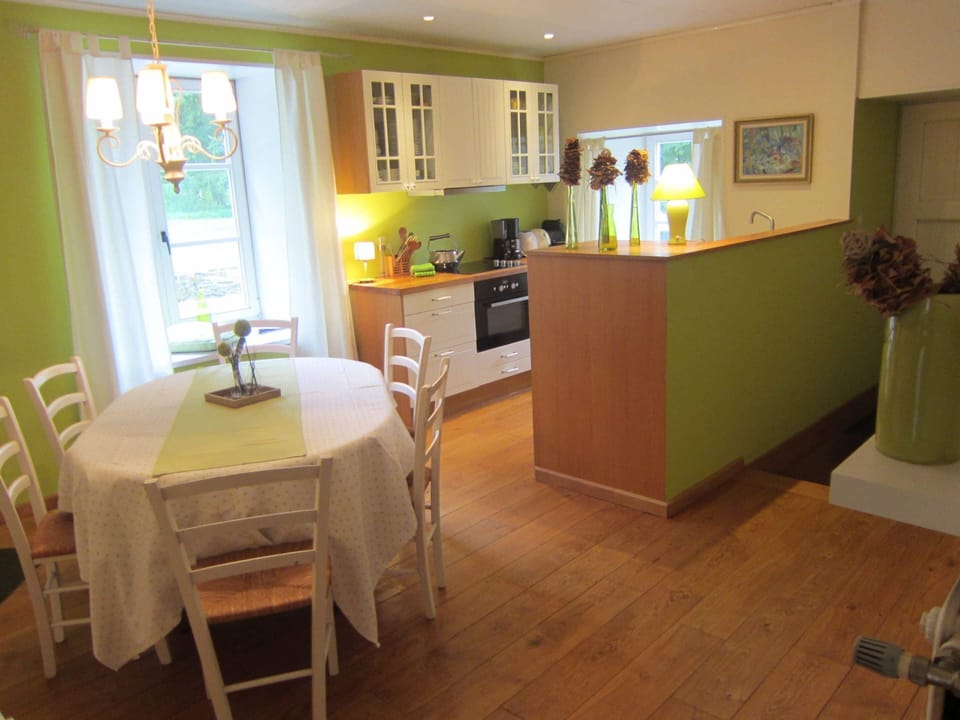 House | Dining