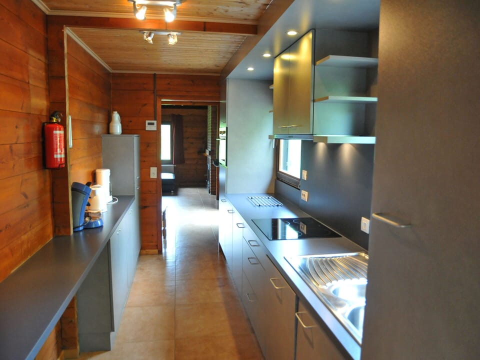 House | Private kitchen | Stovetop, electric kettle