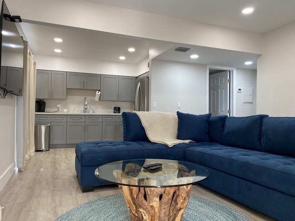 Premium Suite, 2 Bedrooms, Oceanfront | Living area | 32-inch TV with cable channels