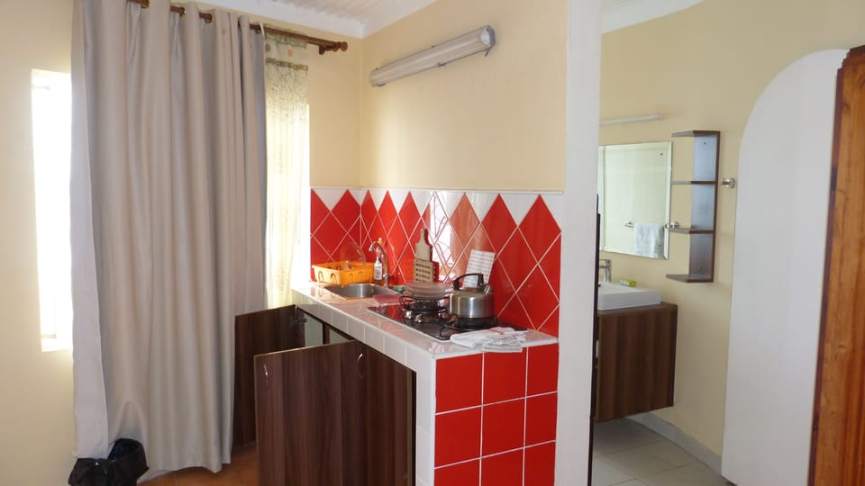Studio | Private kitchenette | Coffee/tea maker