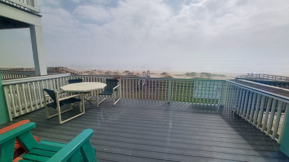 Check out those front row views from 1 of 4 decks