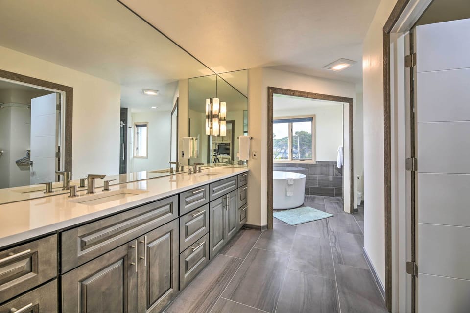 En-Suite Bathroom | Complimentary Toiletries