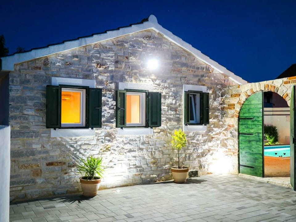 Villa | Exterior
