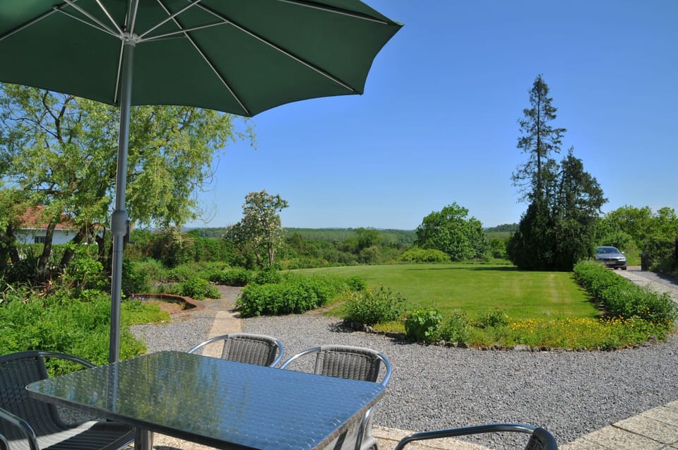 House | Outdoor dining